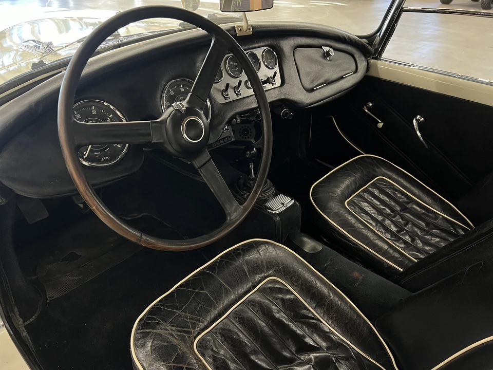 1962 Daimler SP250 - Image 30 of 31