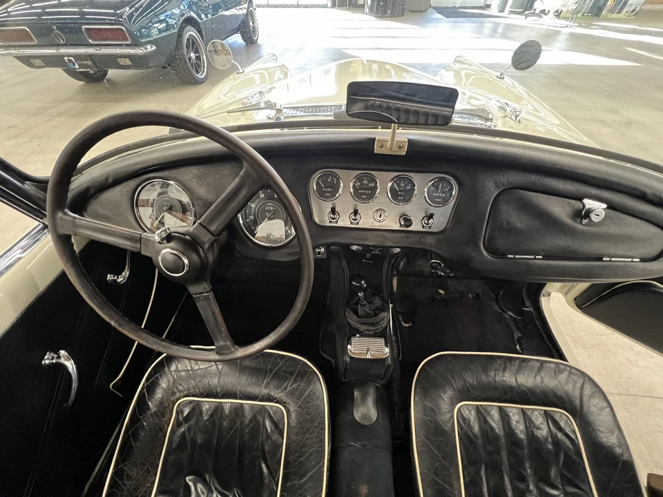 1962 Daimler SP250 - Image 31 of 31