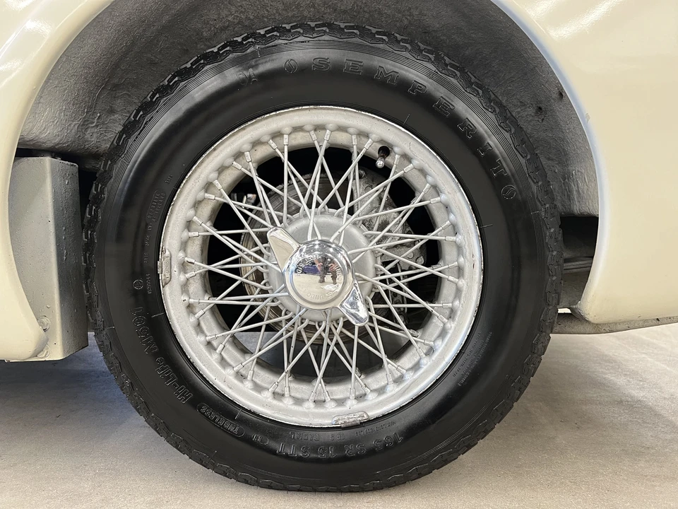 1962 Daimler SP250 - Image 29 of 31