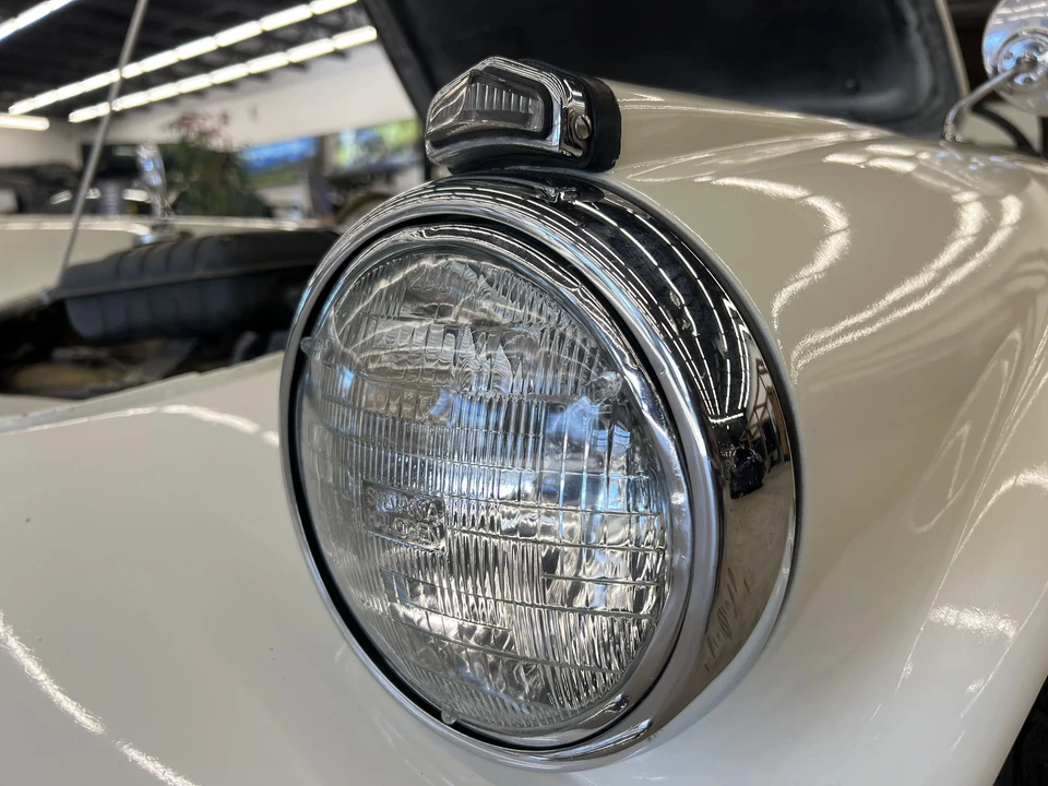 1962 Daimler SP250 - Image 16 of 31