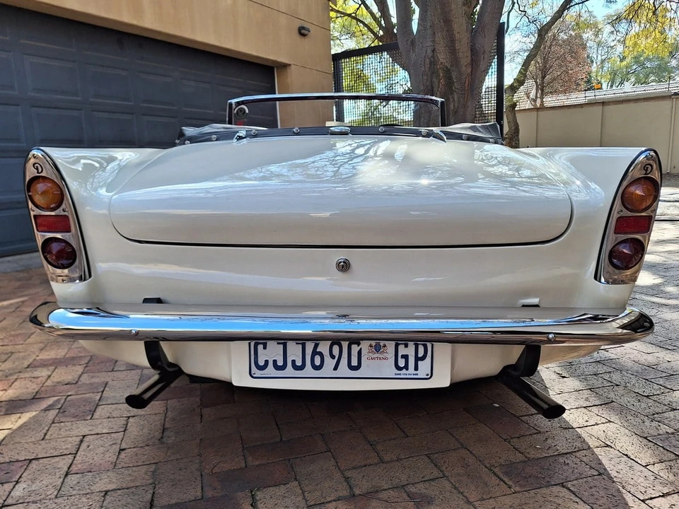 1962 Daimler SP250 - Image 11 of 30