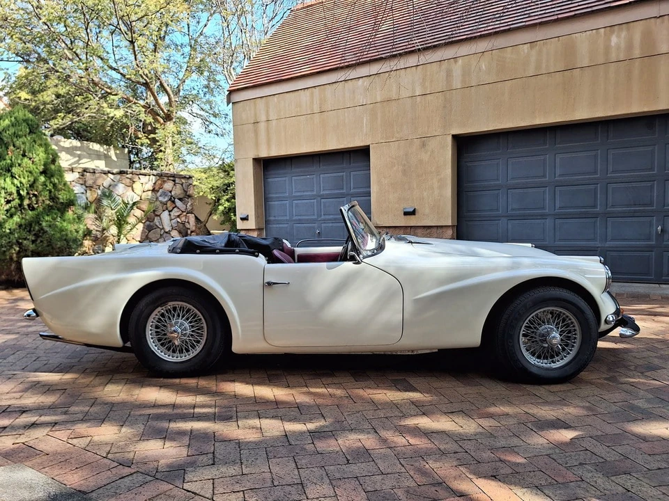 1962 Daimler SP250 - Image 8 of 30