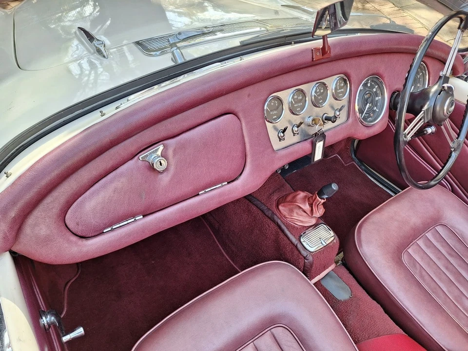 1962 Daimler SP250 - Image 18 of 30
