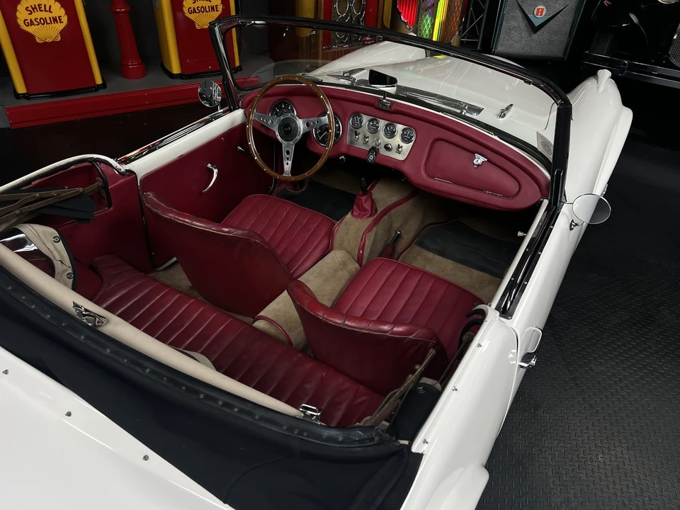 1962 Daimler SP250 - Image 15 of 30