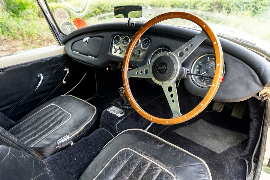 1962 Daimler SP250 - Image 15 of 30