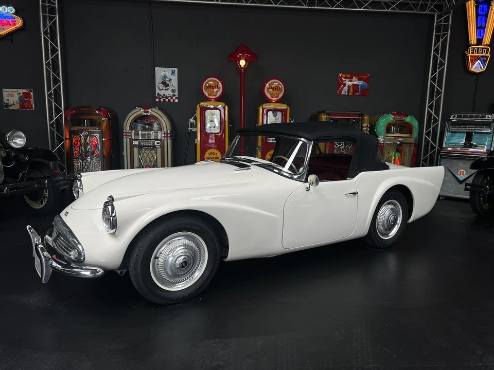 1962 Daimler SP250 - Image 10 of 30