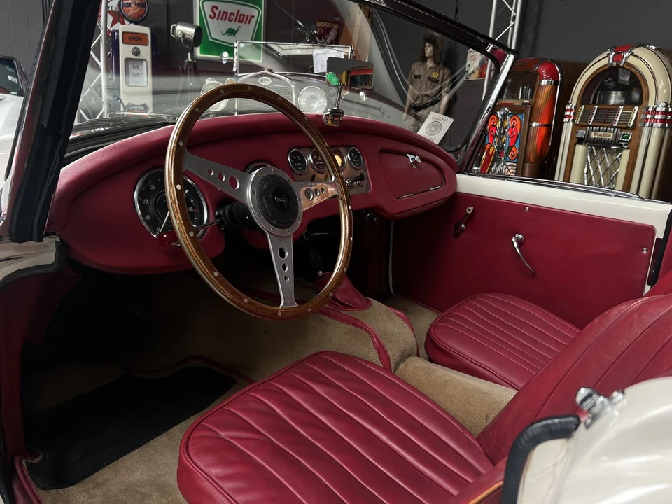 1962 Daimler SP250 - Image 16 of 30