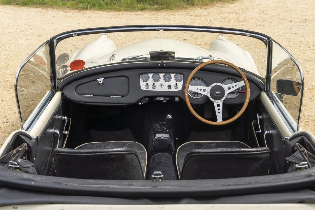 1962 Daimler SP250 - Image 18 of 30