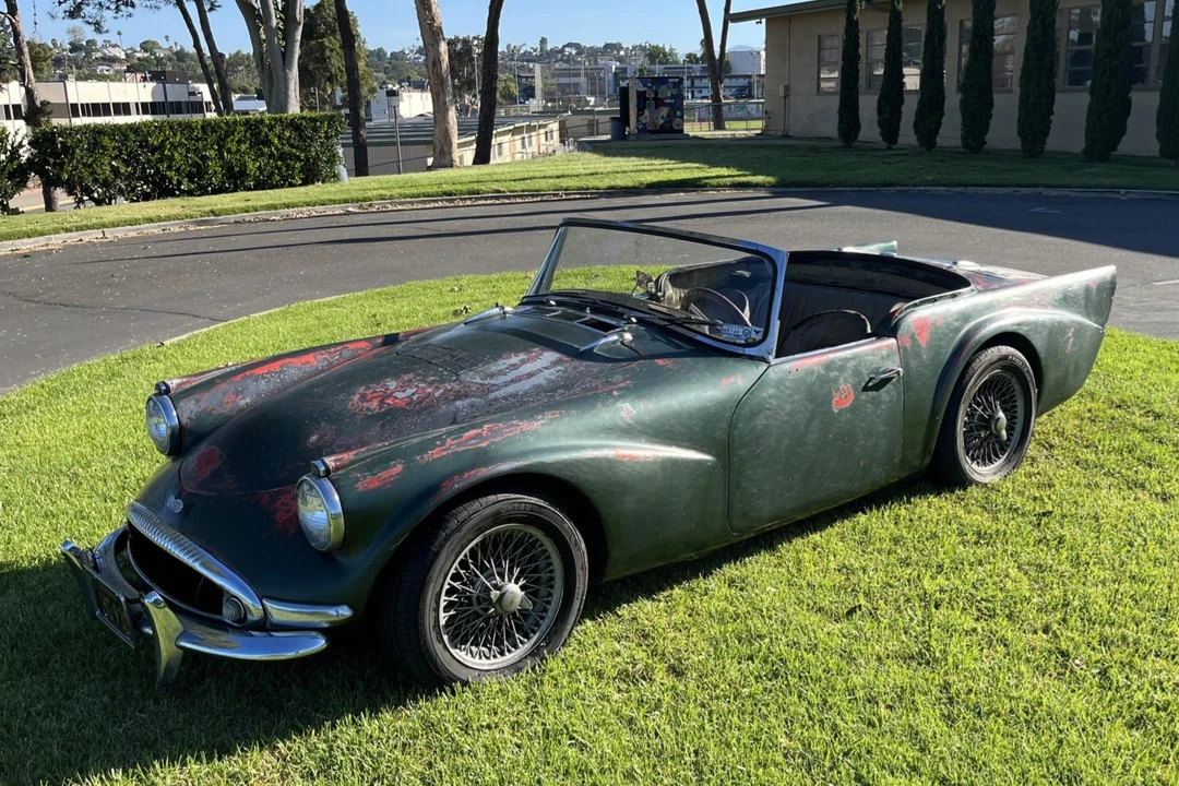 1962 Daimler SP250 - Image 2 of 31