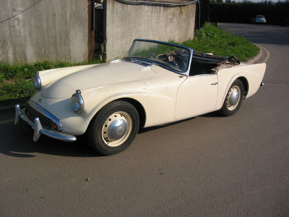 1962 Daimler SP250 - Image 2 of 4