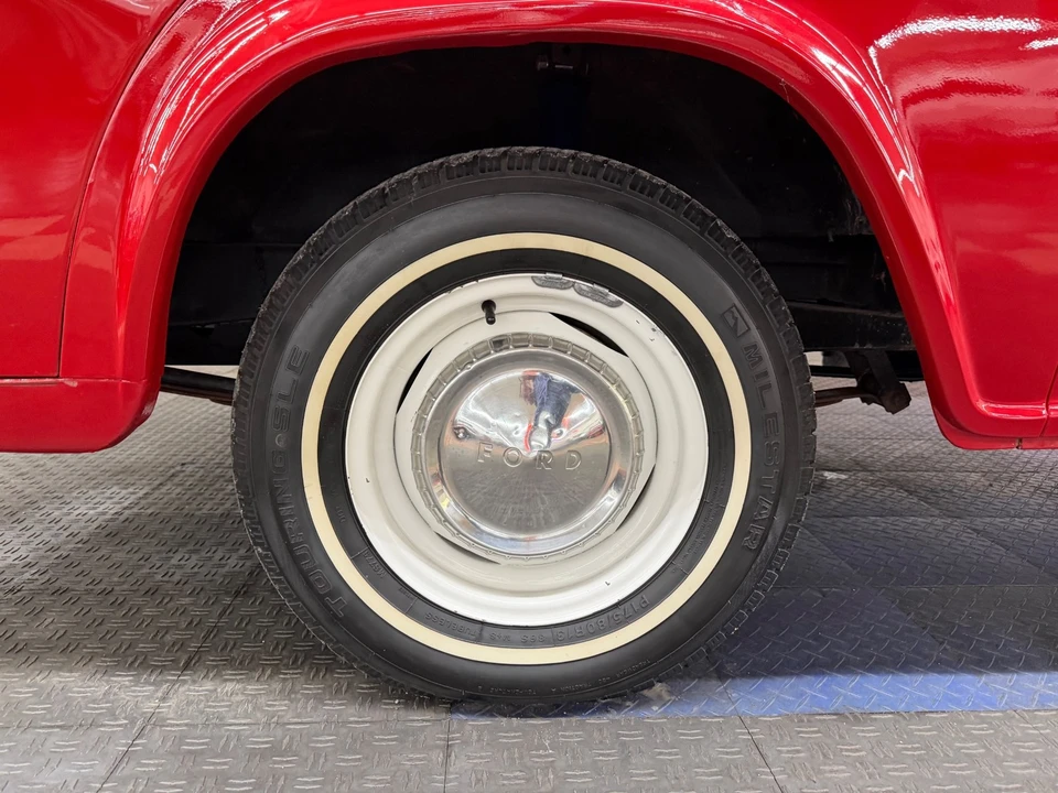 1962 Ford Econoline Van - Image 20 of 31