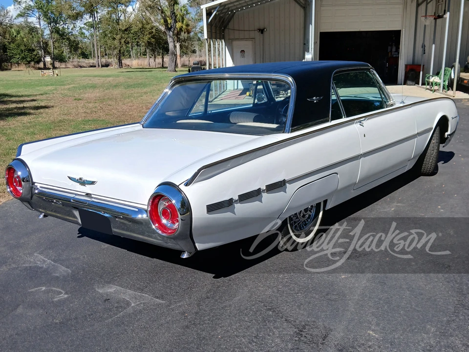 1962 Ford Thunderbird 3rd Gen - Image 2 of 23