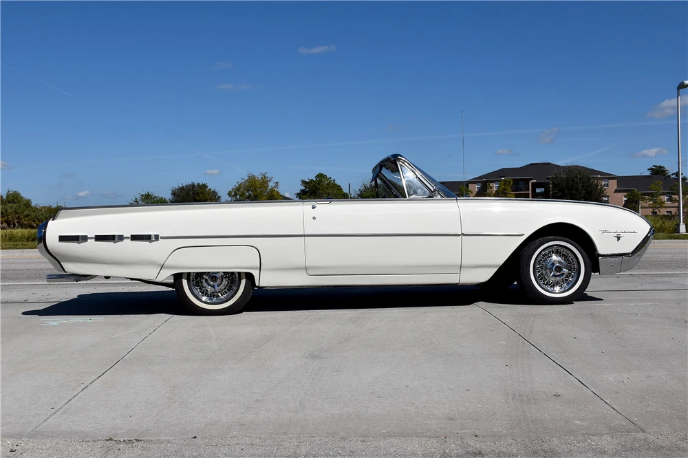 1962 Ford Thunderbird 3rd Gen - Image 4 of 4