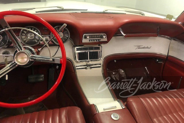 1962 Ford Thunderbird 3rd Gen - Image 8 of 9