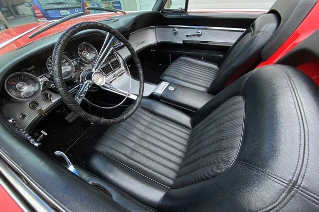 1962 Ford Thunderbird 3rd Gen - Image 4 of 8