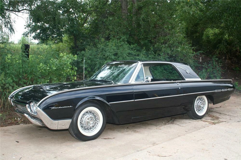 1962 Ford Thunderbird 3rd Gen - Image 2 of 5