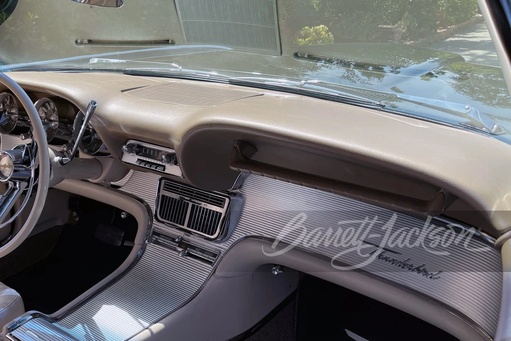 1962 Ford Thunderbird 3rd Gen - Image 9 of 20