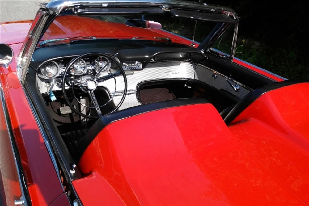 1962 Ford Thunderbird 3rd Gen - Image 4 of 5