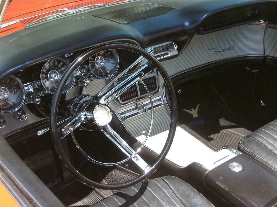 1962 Ford Thunderbird 3rd Gen - Image 4 of 5