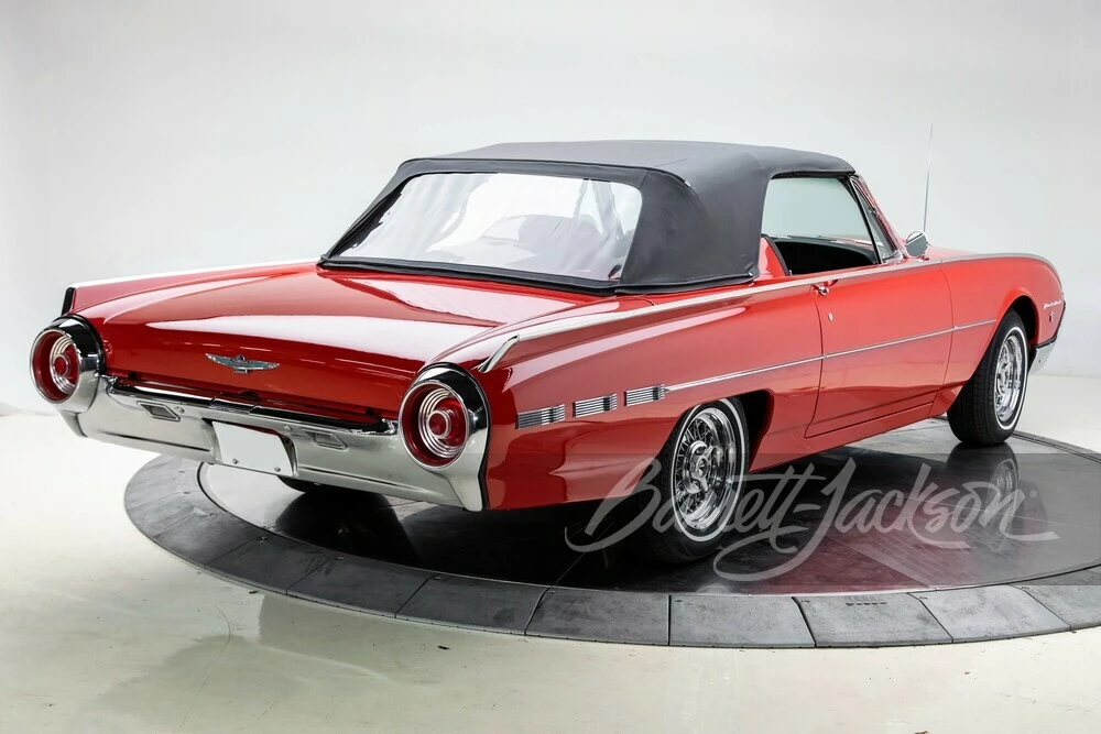 1962 Ford Thunderbird 3rd Gen - Image 24 of 29