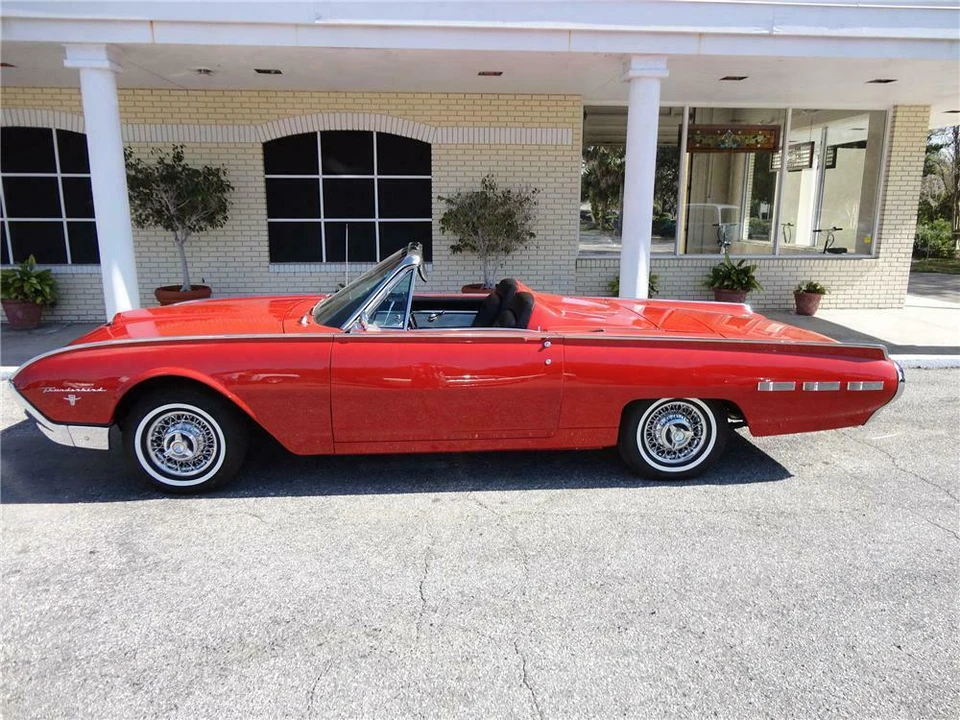 1962 Ford Thunderbird 3rd Gen - Image 4 of 5