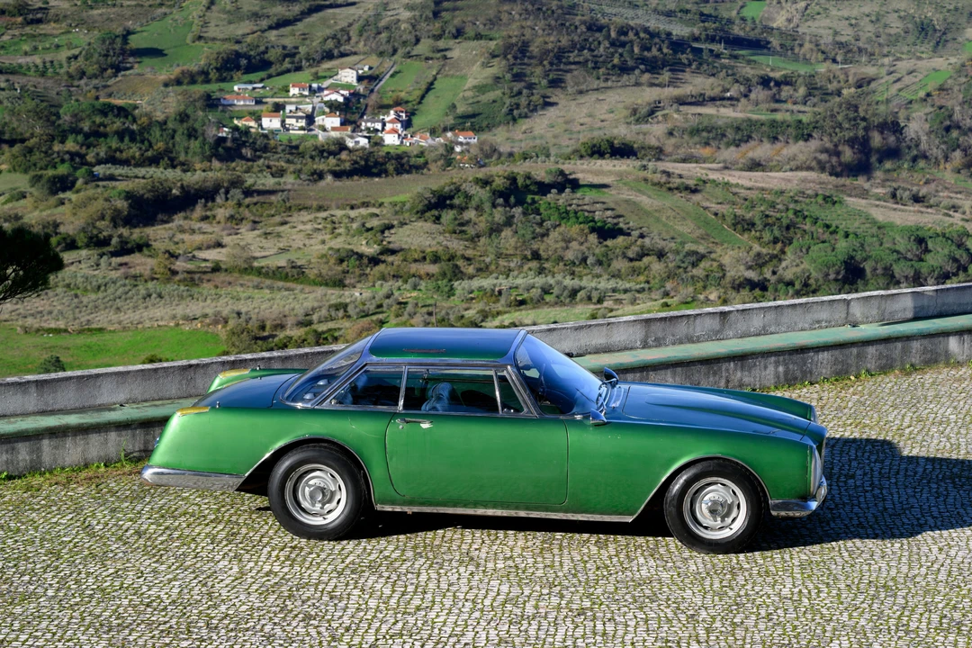 1962 Facel Vega Facel II - Image 9 of 31