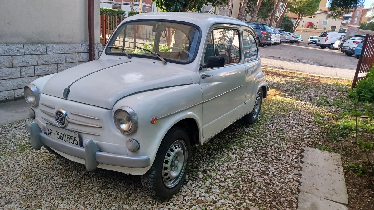 1962 Fiat 600D - Image 2 of 30