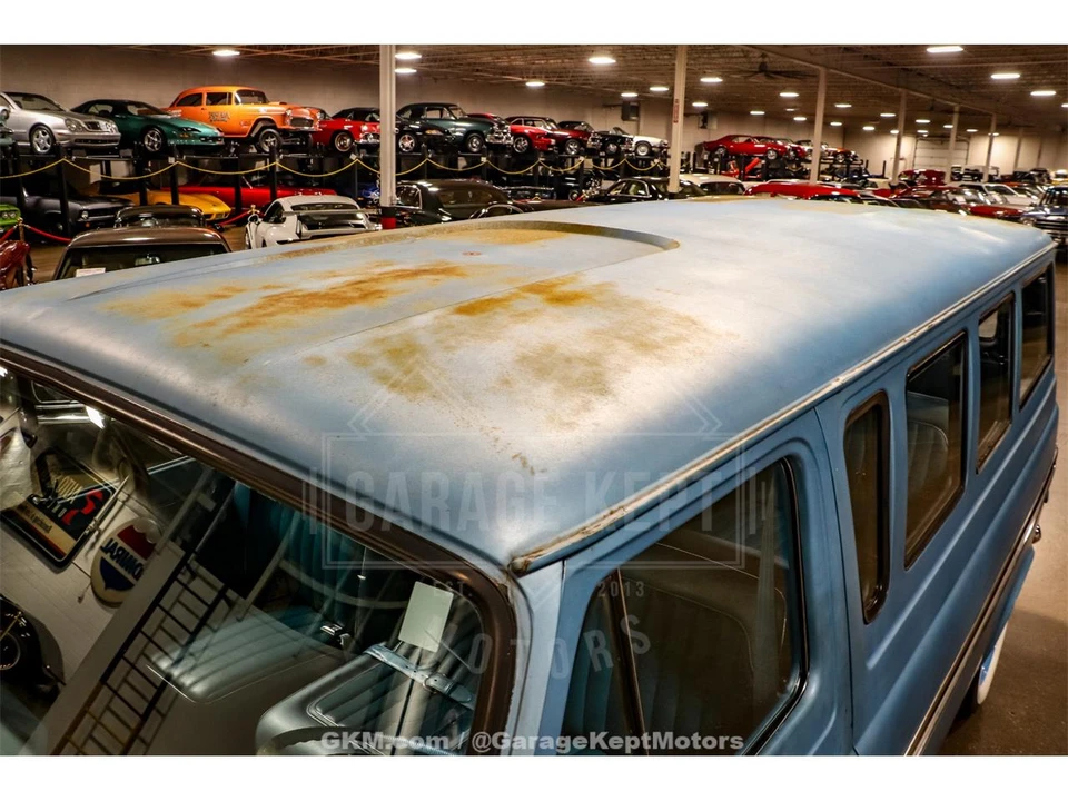 1962 Ford Econoline Van - Image 24 of 31