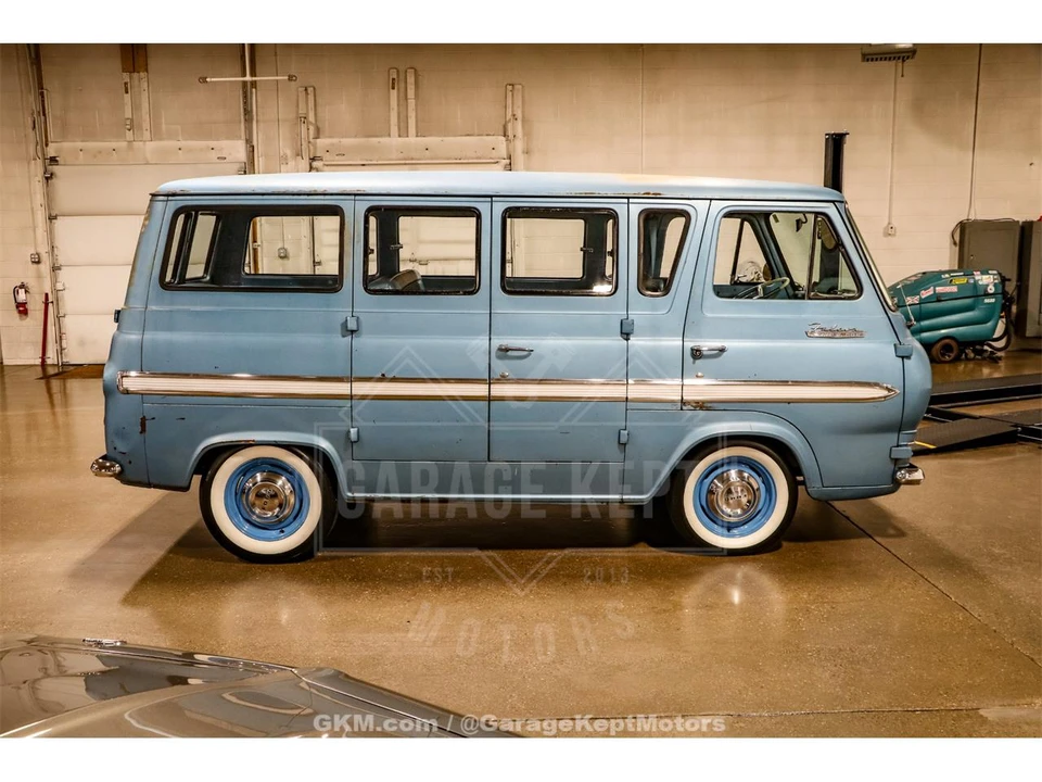 1962 Ford Econoline Van - Image 10 of 31