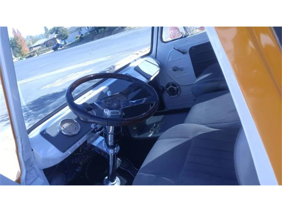 1962 Ford Econoline Pickup - Image 4 of 5