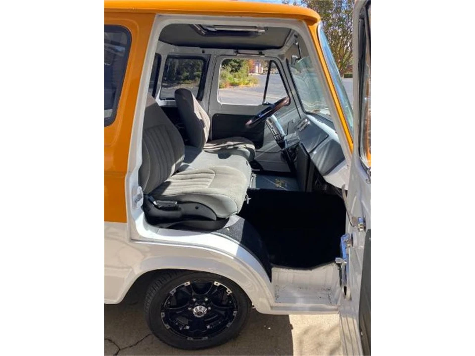 1962 Ford Econoline Pickup - Image 3 of 5