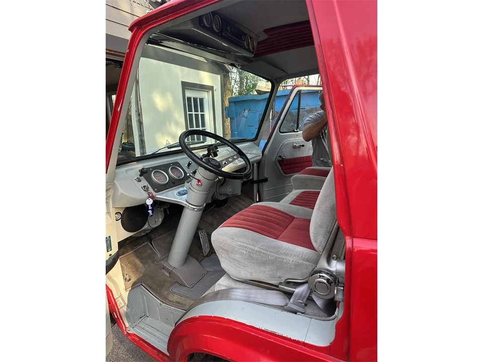 1962 Ford Econoline Van - Image 8 of 13