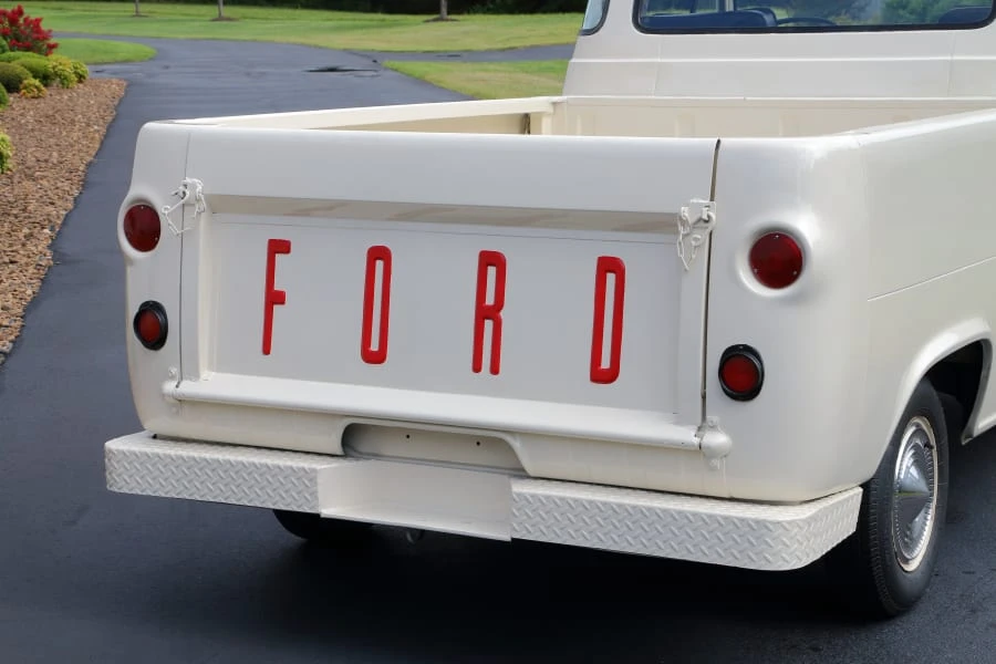 1962 Ford Econoline Pickup - Image 6 of 10