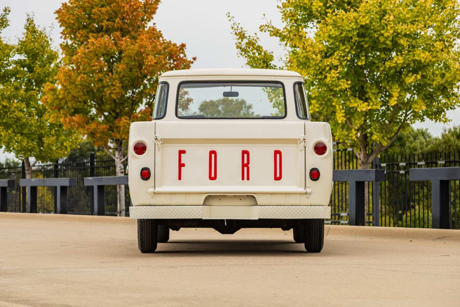 1962 Ford Econoline Pickup - Image 5 of 31