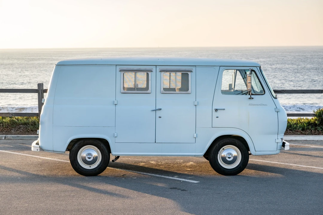 1962 Ford Econoline Van - Image 5 of 31