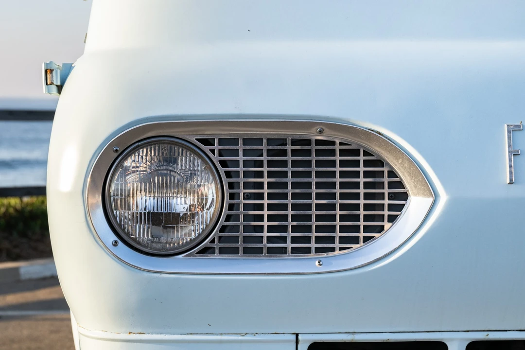 1962 Ford Econoline Van - Image 17 of 31