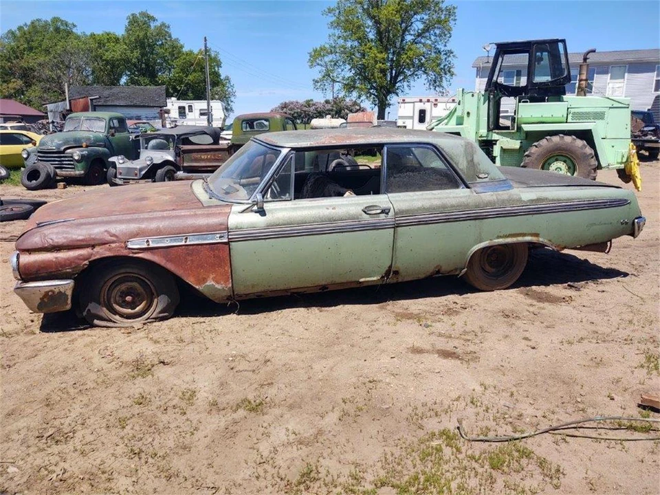 1962 Ford Galaxie 2nd Gen - Image 2 of 13