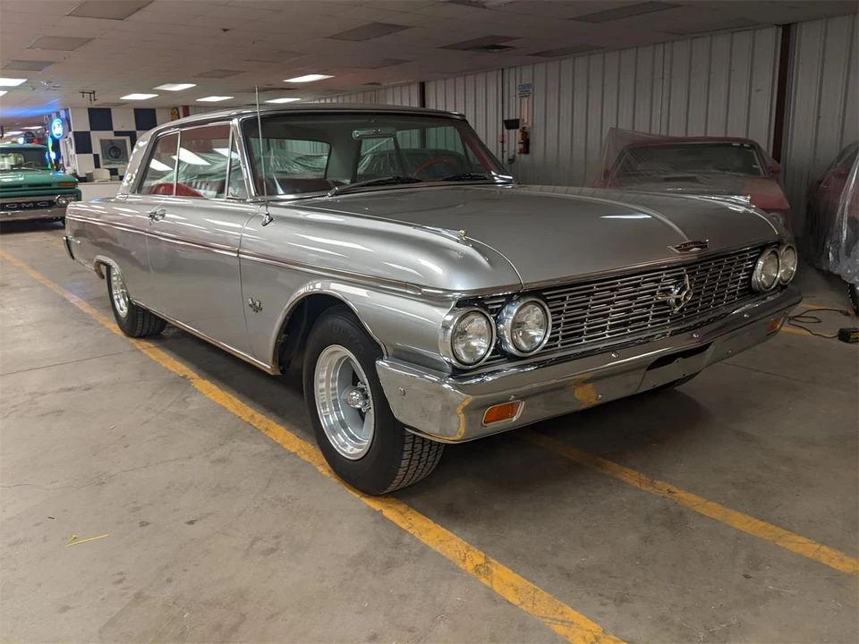 1962 Ford Galaxie 2nd Gen - Image 28 of 31