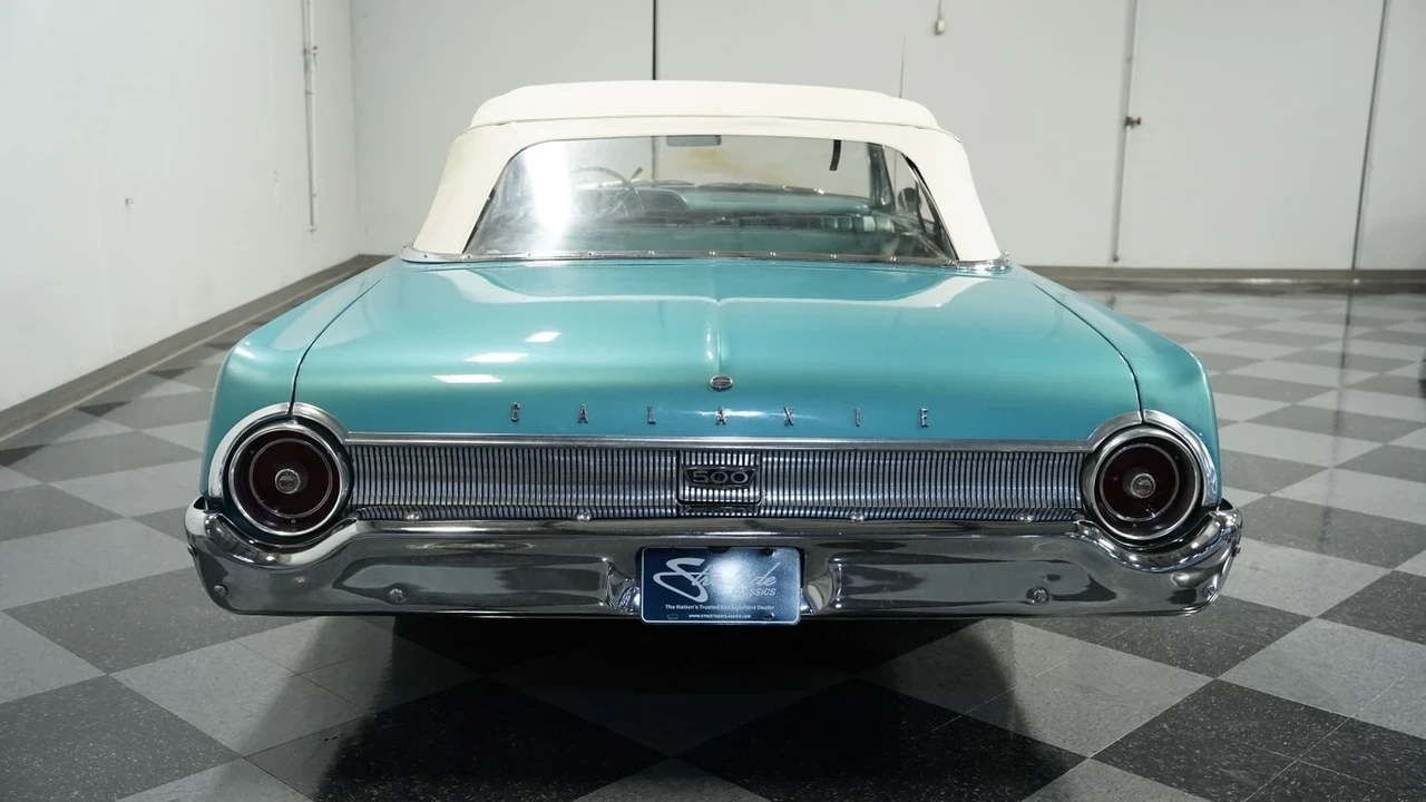 1962 Ford Galaxie 2nd Gen - Image 9 of 12