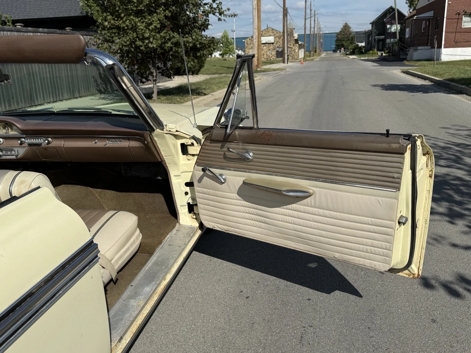 1962 Ford Galaxie 2nd Gen - Image 27 of 31