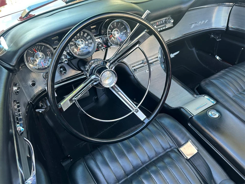 1962 Ford Thunderbird 3rd Gen - Image 13 of 31