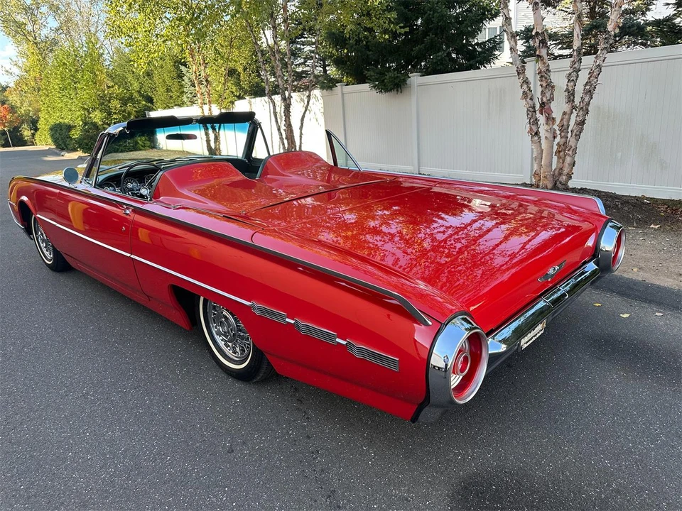 1962 Ford Thunderbird 3rd Gen - Image 7 of 31
