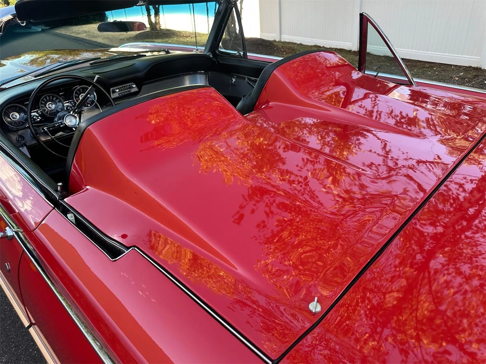 1962 Ford Thunderbird 3rd Gen - Image 9 of 31