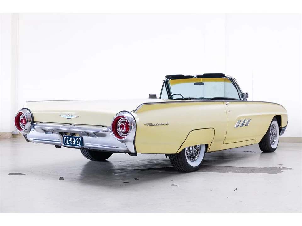 1962 Ford Thunderbird 3rd Gen - Image 4 of 31