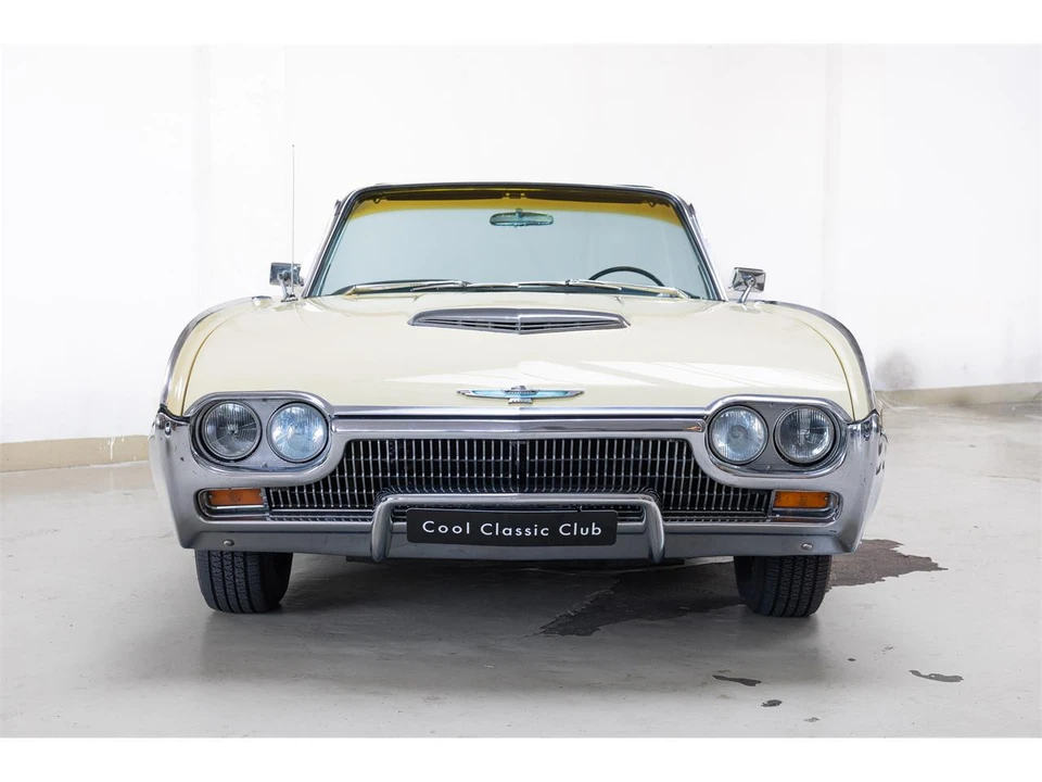 1962 Ford Thunderbird 3rd Gen - Image 2 of 31