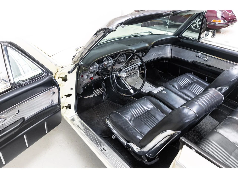 1962 Ford Thunderbird 3rd Gen - Image 3 of 31