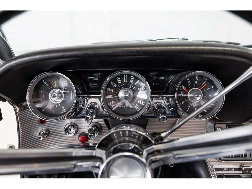 1962 Ford Thunderbird 3rd Gen - Image 11 of 31