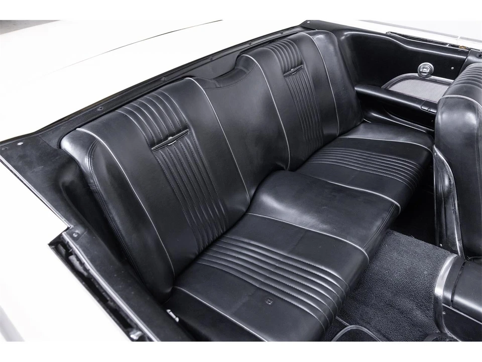 1962 Ford Thunderbird 3rd Gen - Image 25 of 31