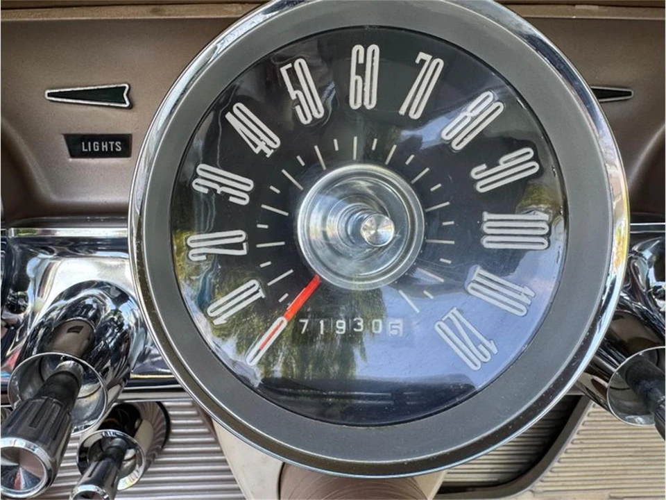 1962 Ford Thunderbird 3rd Gen - Image 23 of 30
