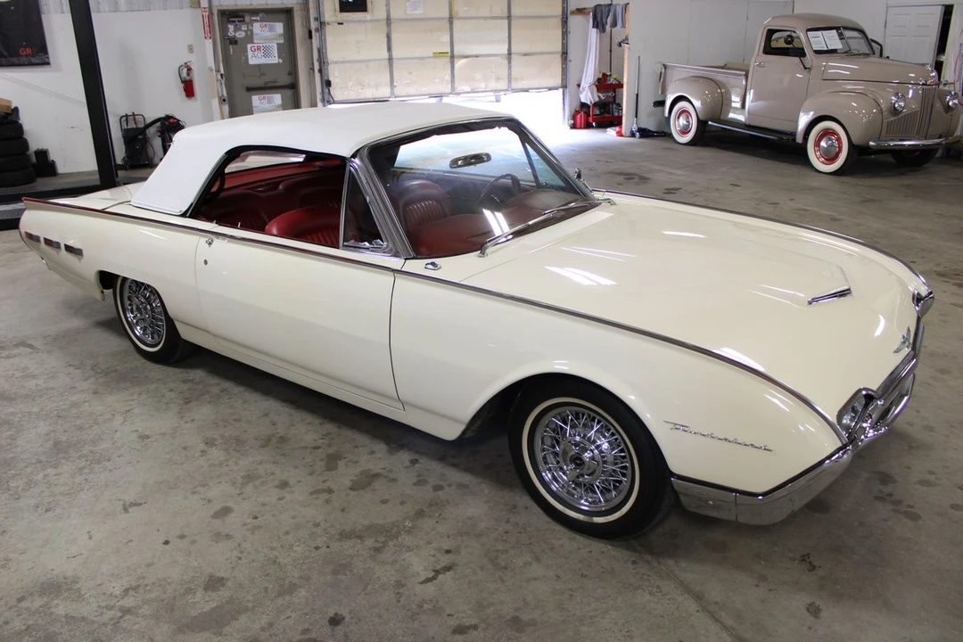 1962 Ford Thunderbird 3rd Gen - Image 14 of 31